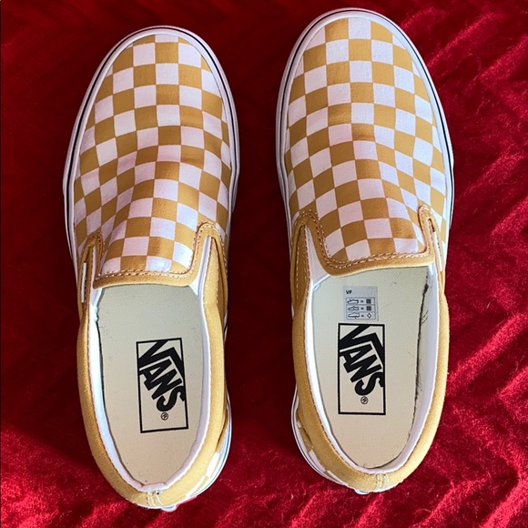 Vans - Picture 4 of 6